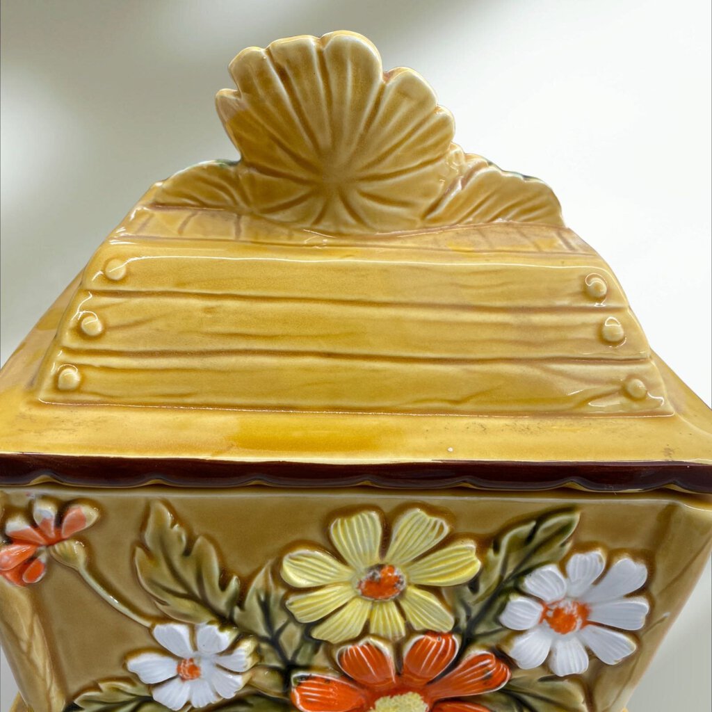 Vintage 1970's Fred Roberts Company Cookie Jar, Flower Wagon w/ Daisies