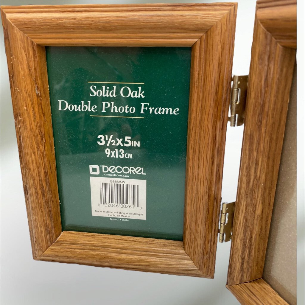 Solid Oak Double Photo Frame with Hinges 3 1/2 x 5in