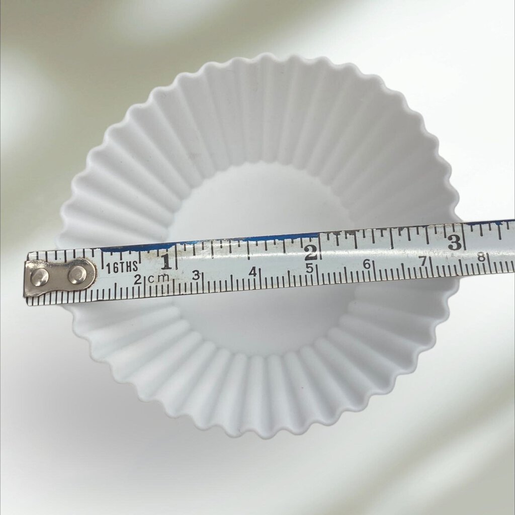 12 Piece Silicone Cup Cake Liner Shades of Green and White