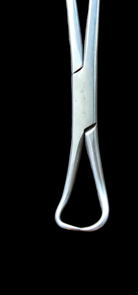 V. Mueller SU 2905 Backhaus Sharp Towel Forceps Angled Surgical 5-1/2"