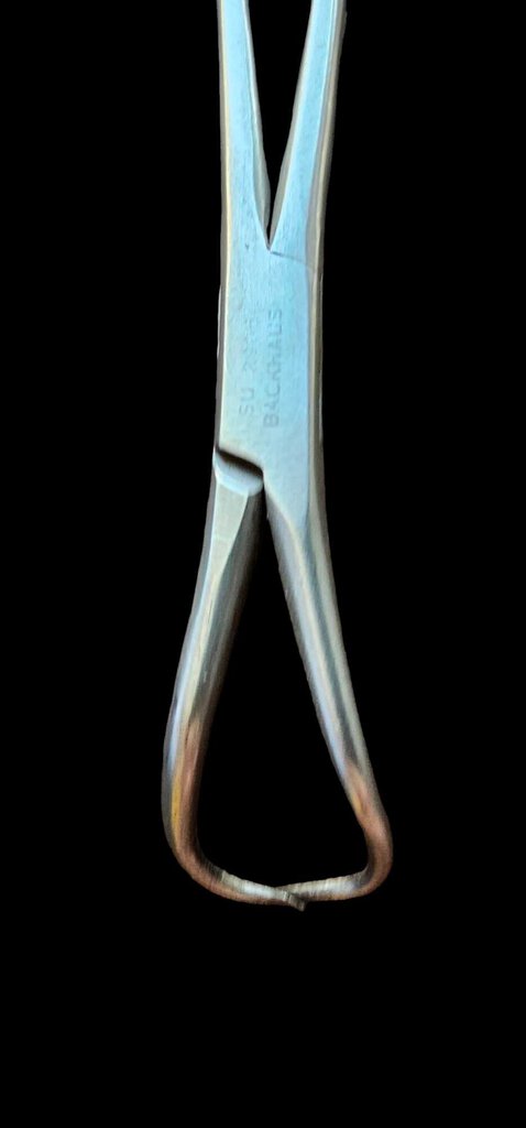 V. Mueller SU 2905 Backhaus Sharp Towel Forceps Angled Surgical 5-1/2"
