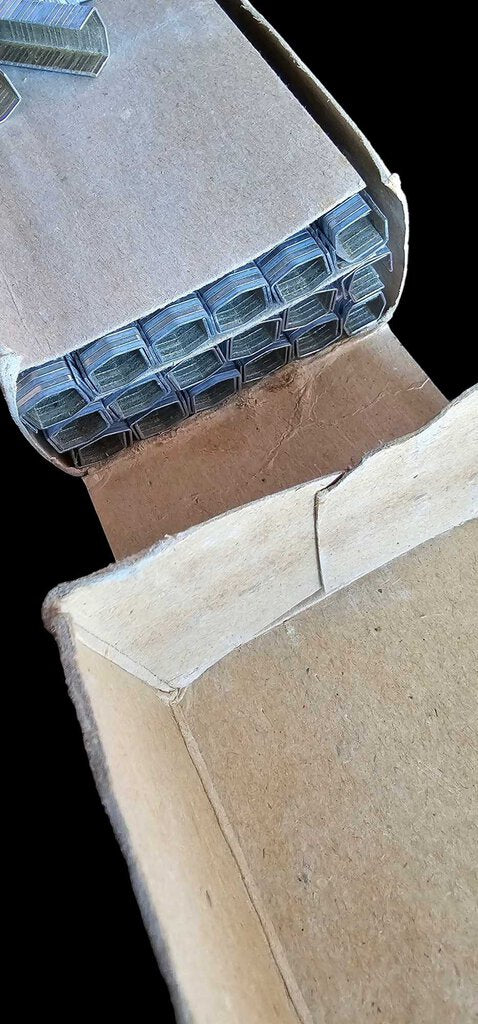 Vintage Bostitch 1/4" Staples H2B Hammer 5000