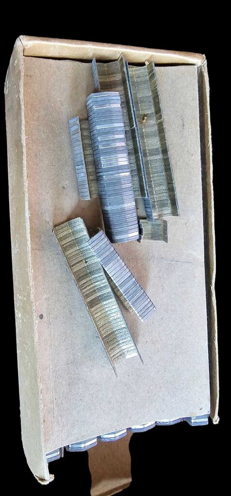 Vintage Bostitch 1/4" Staples H2B Hammer 5000