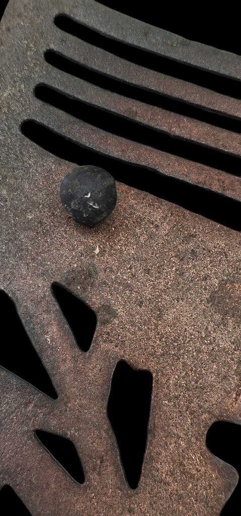 VINTAGE CAST METAL MALLARD DUCK TRIVET