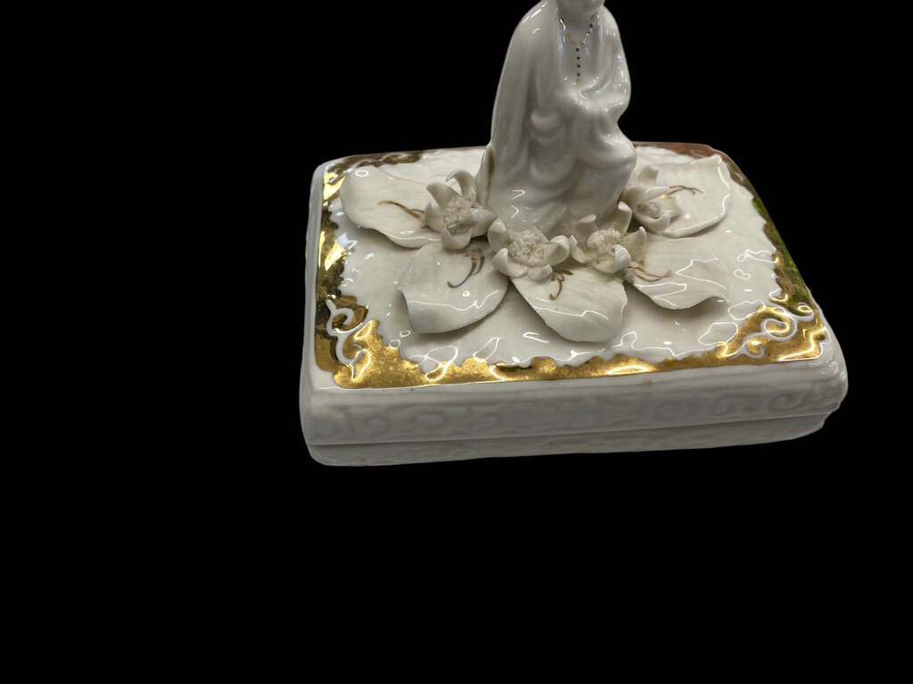 Vintage Reina Califa Bone China Trinket Jewelry Box Asian Theme