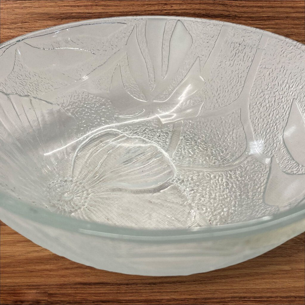 Textured Hibiscus Flower and Leaves Soup Salad Bowl Clear Glass 6.5" Diameter