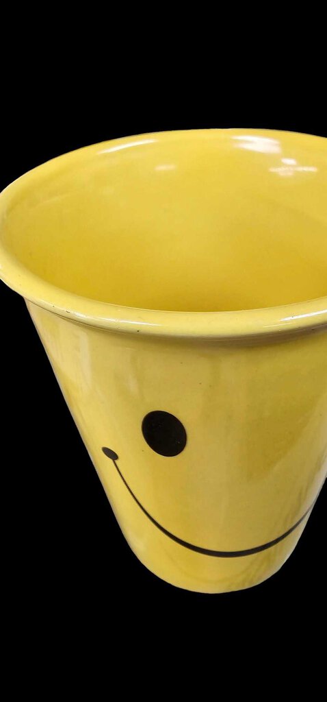 Smiley Face Emoji Mug Cup Yellow Coffee Tea