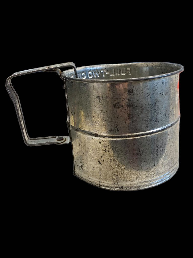 Vintage 2 Cup Manual Flour Sifter