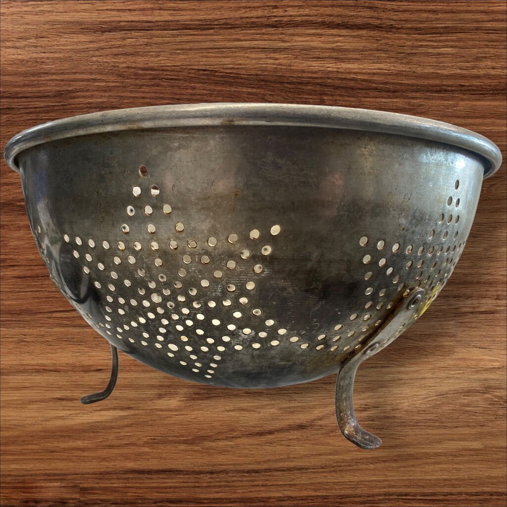 Vintage 7 Star Design Footed Colander Sieve Aluminum 9" Diameter