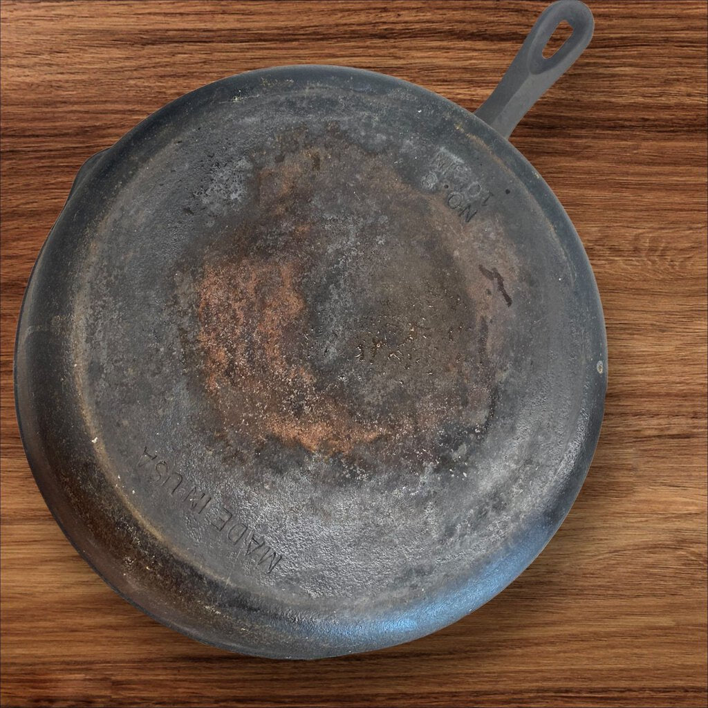 Vintage Cast Iron Skillet Frying Pan No. 8 - 10 5/8 inch