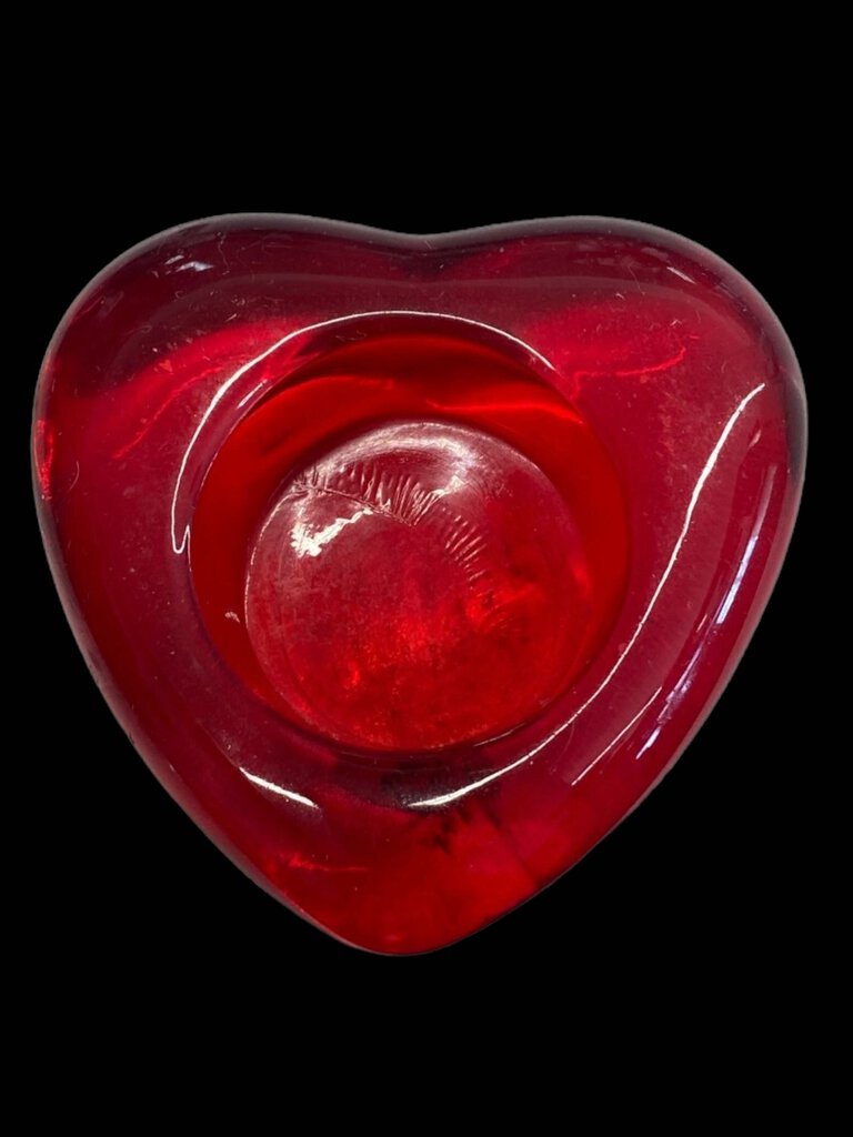 Red Heart Tea Light Candle Holder