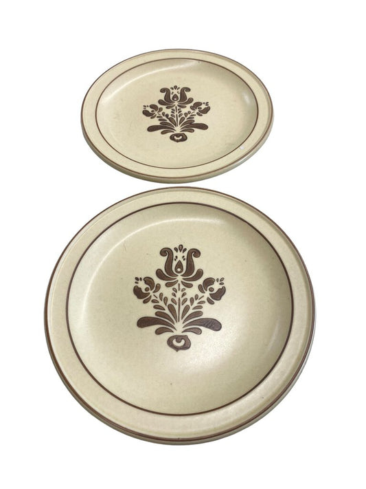Pfalzgraff Village Pattern 7" Salad Bread Plate Set 2
