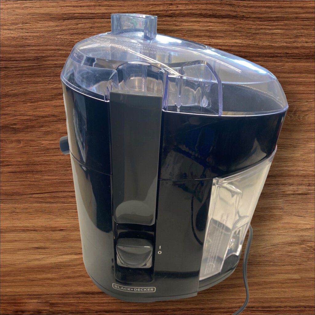 Black+Decker 400 Watt Fruit Vegetable Juice Extractor