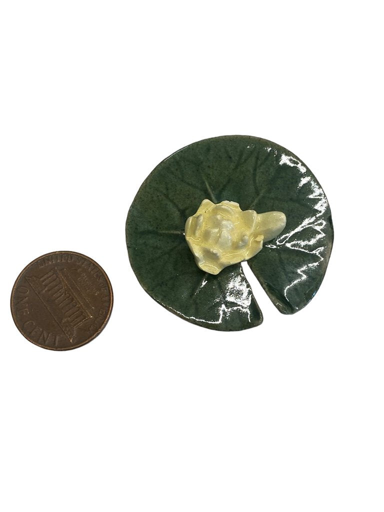 Vintage Hagen Renaker Lily Pad Flower Figure