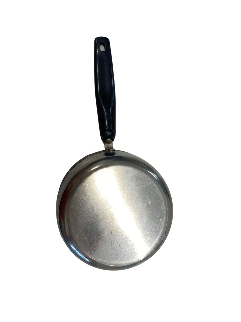 Vintage 2 Cup Mini Sauce Pan