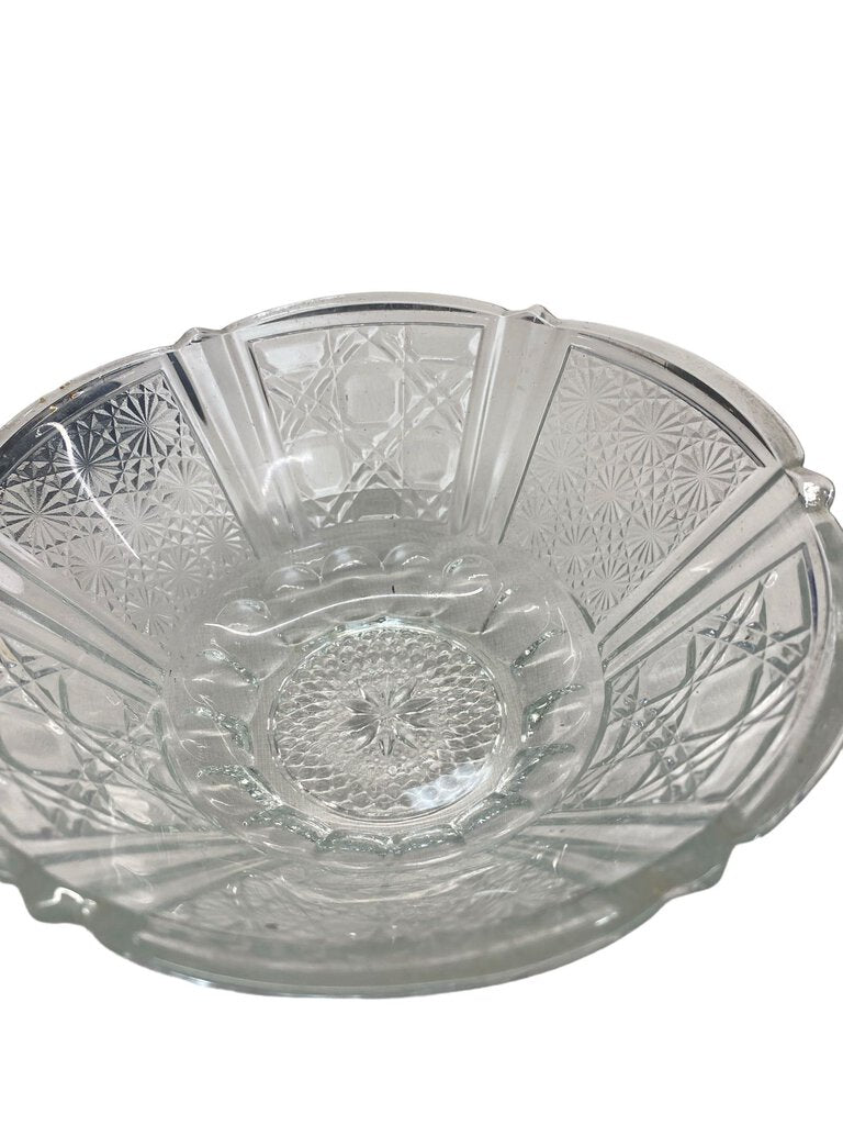 Vintage Clear Glass Lattice Daisy Bowl