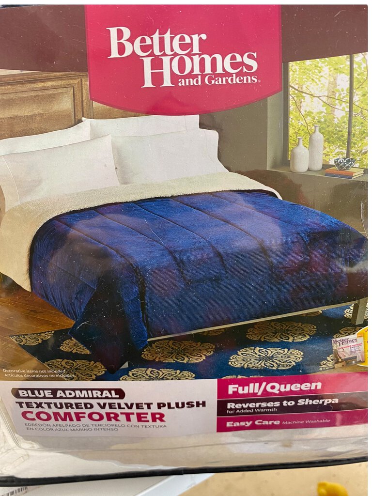 Textured Velvet Plush Comforter Full/Queen