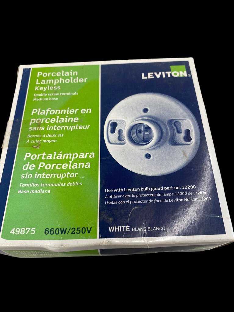 Porcelain Lampholder Keyless 660W/250V