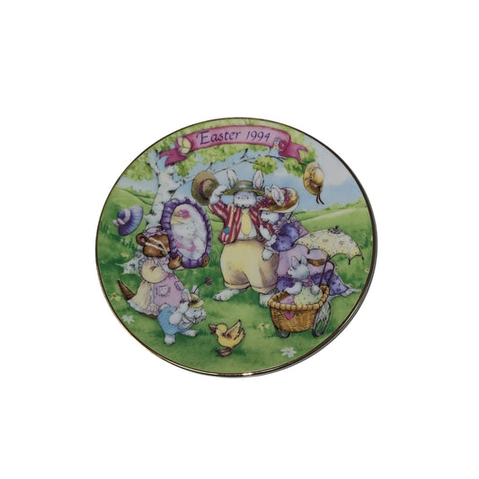 Vintage Avon Easter Collectors Plate 1994 All Dressed Up 22K Gold Trim
