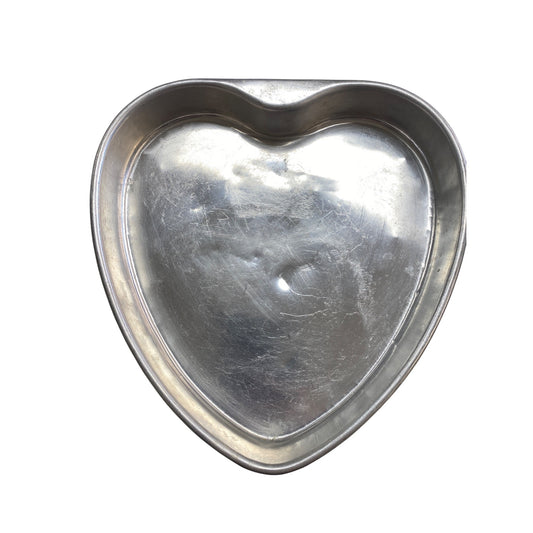 Heart-Shaped Aluminum Cake Pan