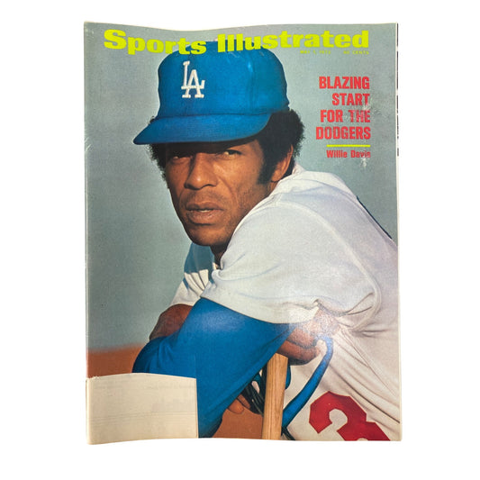 Vintage Sports Illustrated Magazine May 1 1972 Willie Davis Blazing Start Dodgers Baseball Issue