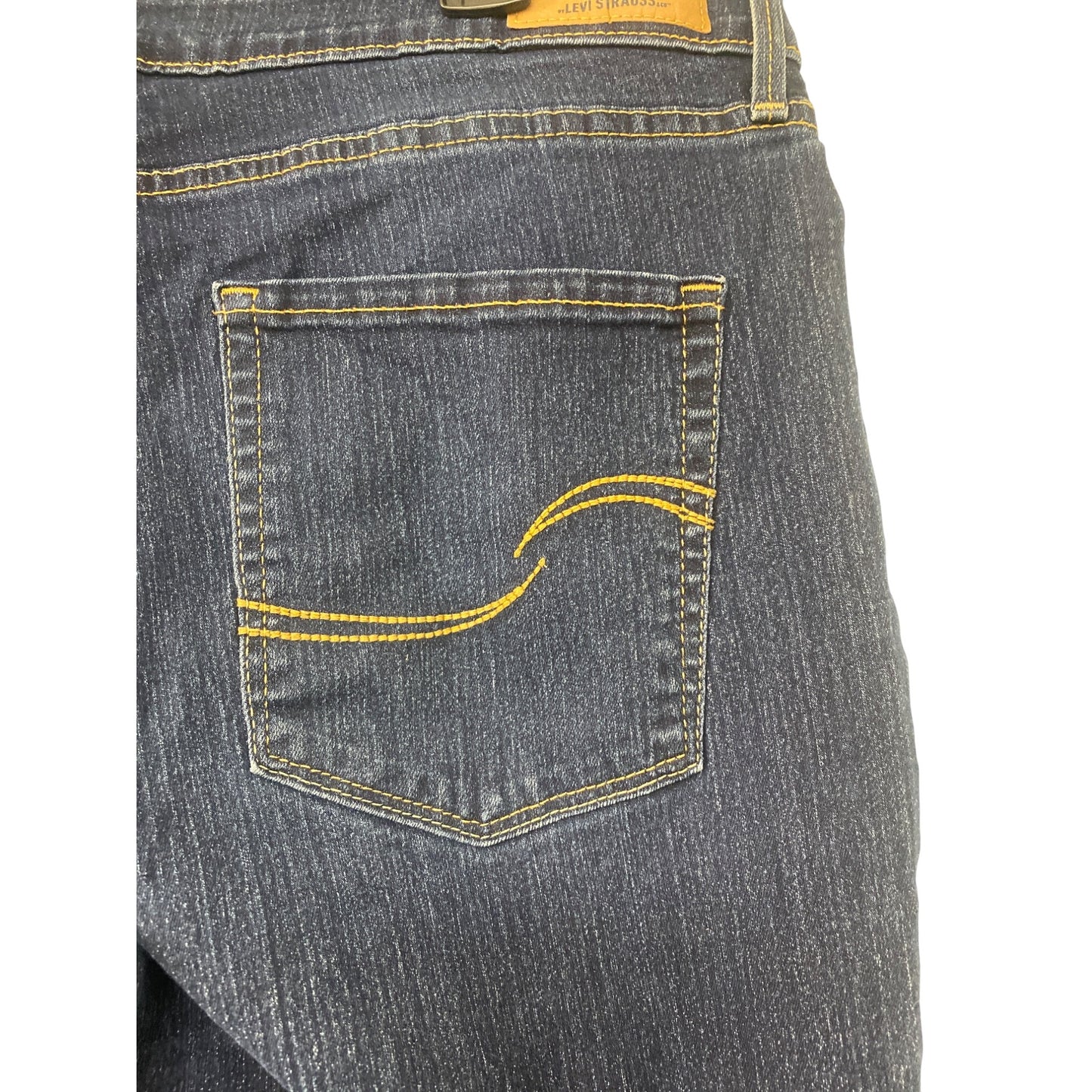 Levis Signature Modern Boot Cut Jeans For Women - Size 14 Short Blue Denim