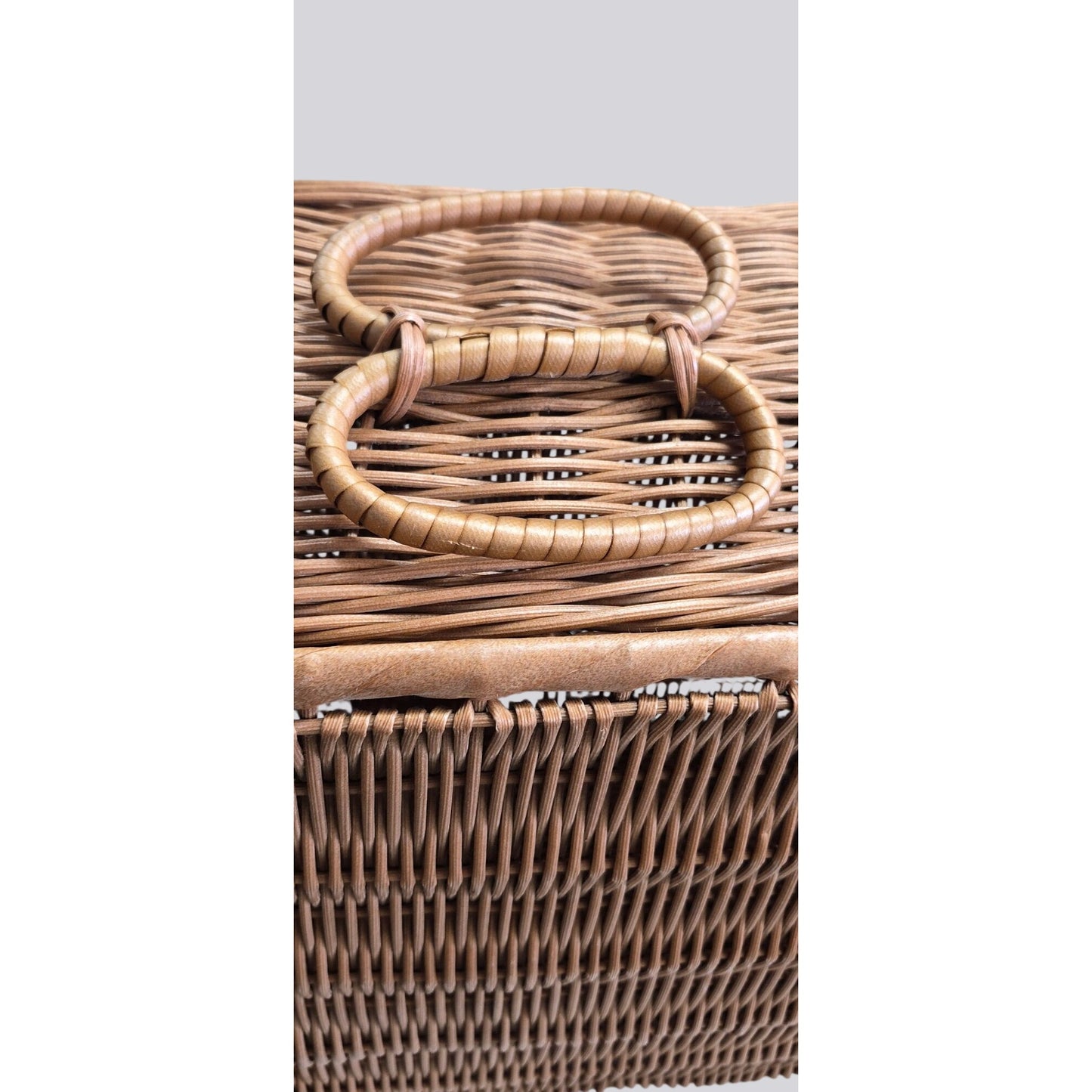 Vintage Brown Wicker Picnic Basket Hamper With Handle & Side Latches