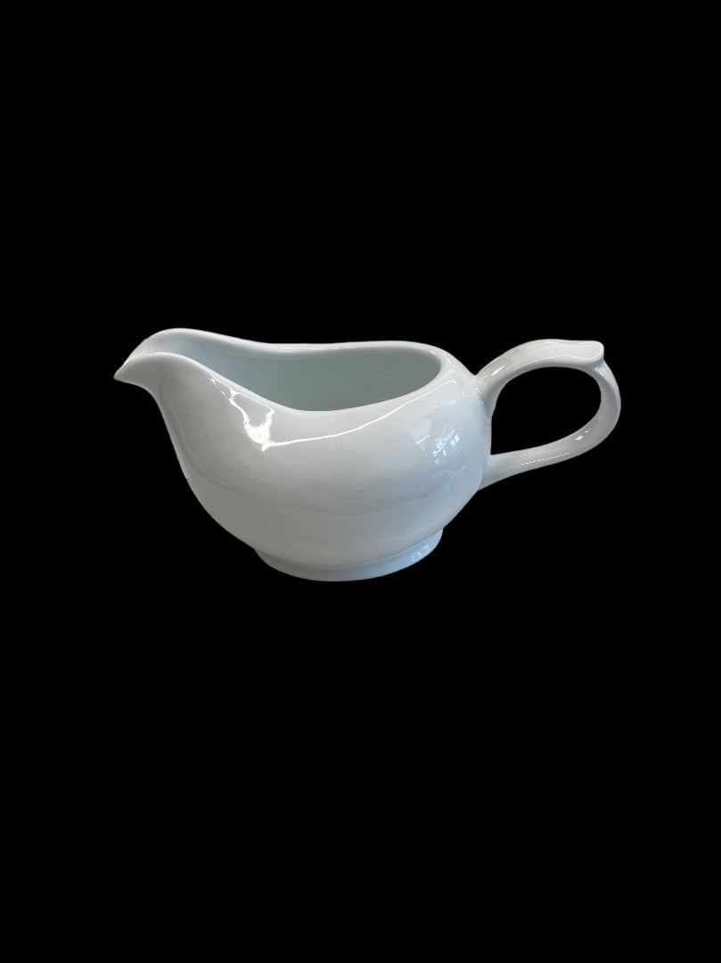 White Danesco White Gravy Boat and Spoon, No Chips Scratches, 8"x4"