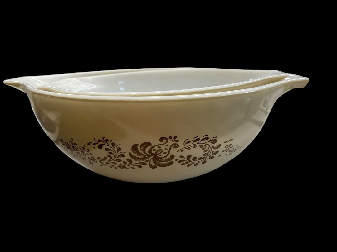 Vintage 1976 Pyrex Homestead Cinderella Tan and Brown Mixing Bowls #443 &#444