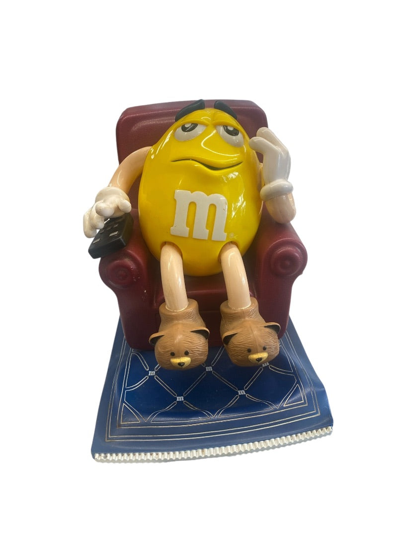 VINTAGE 1999 M&M Collectable Candy Dispenser Couch Potato Mr. Yellow