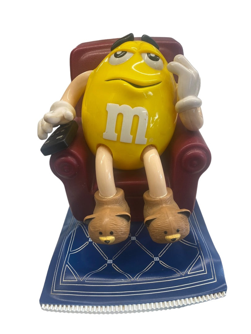 VINTAGE 1999 M&M Collectable Candy Dispenser Couch Potato Mr. Yellow