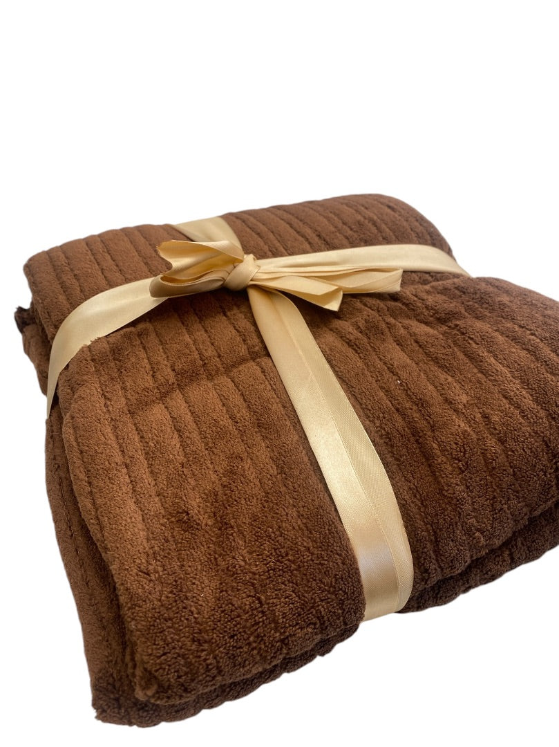 Brown Ribbed Throw Blanket