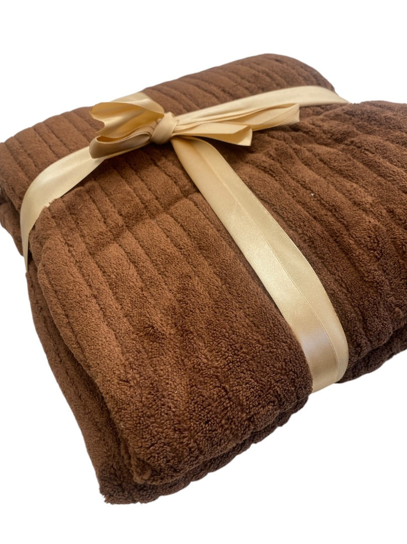 Brown Ribbed Throw Blanket