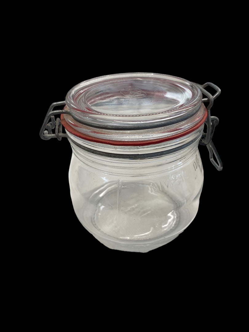 VINTAGE Niveau-De-Remplissage 1/2 Liter Glass Jar with Rubber Seal