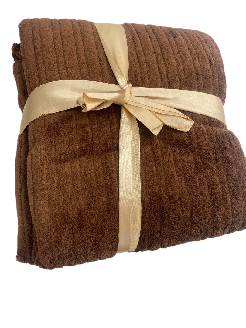 Brown Ribbed Throw Blanket