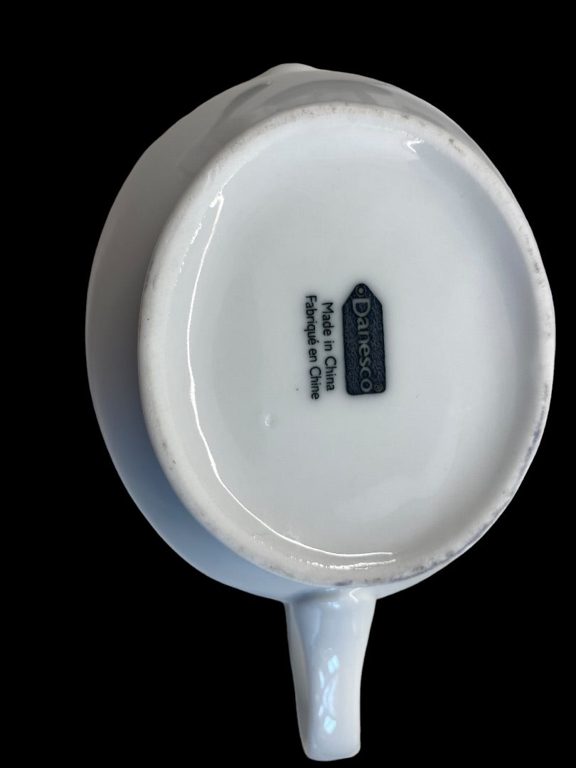 White Danesco White Gravy Boat and Spoon, No Chips Scratches, 8"x4"