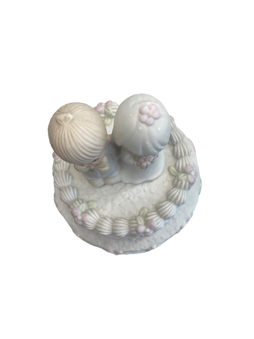 Precious Moments "The Lord Bless You And Keep You" Music Box 1981 Jonathan &David