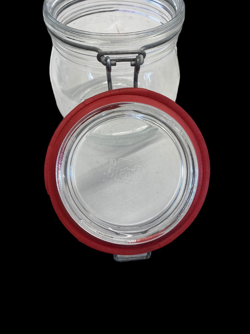 VINTAGE Niveau-De-Remplissage 1/2 Liter Glass Jar with Rubber Seal