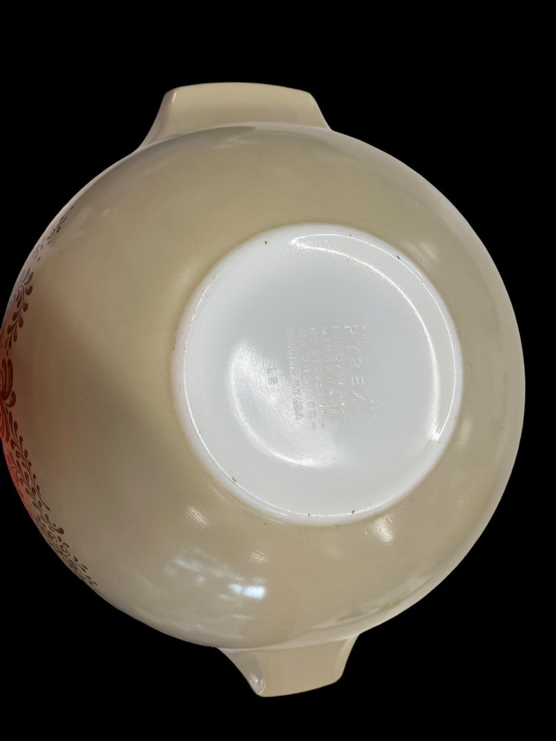 Vintage 1976 Pyrex Homestead Cinderella Tan and Brown Mixing Bowls #443 &#444