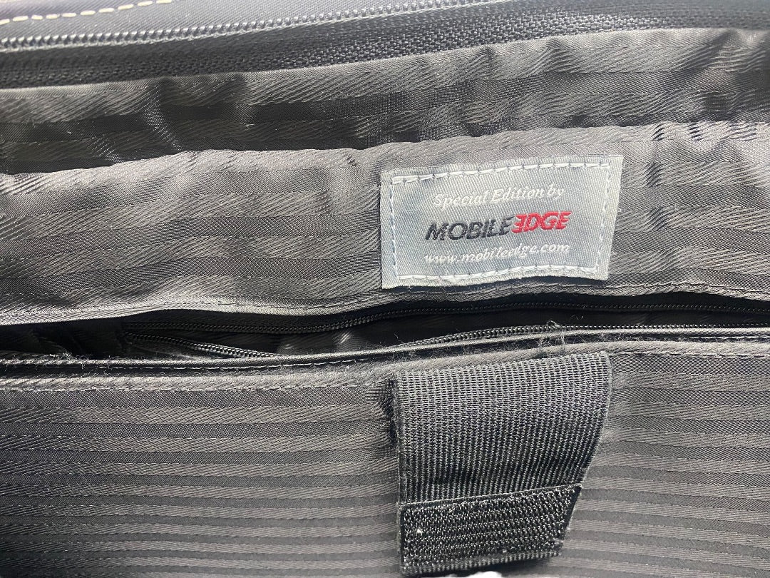 Mobile Edge Computer Laptop Bag Black Canvas/Leather
