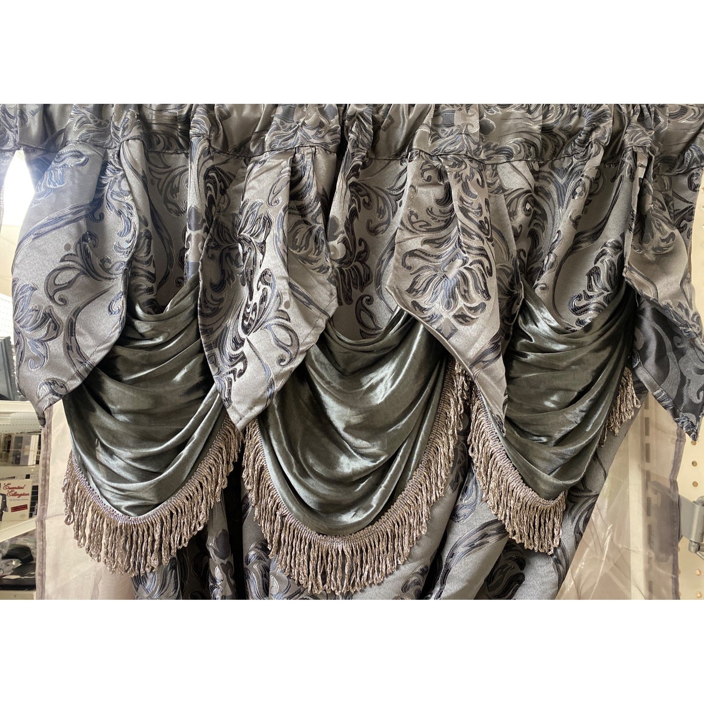 Elegant Curtain Set 84”x 53"