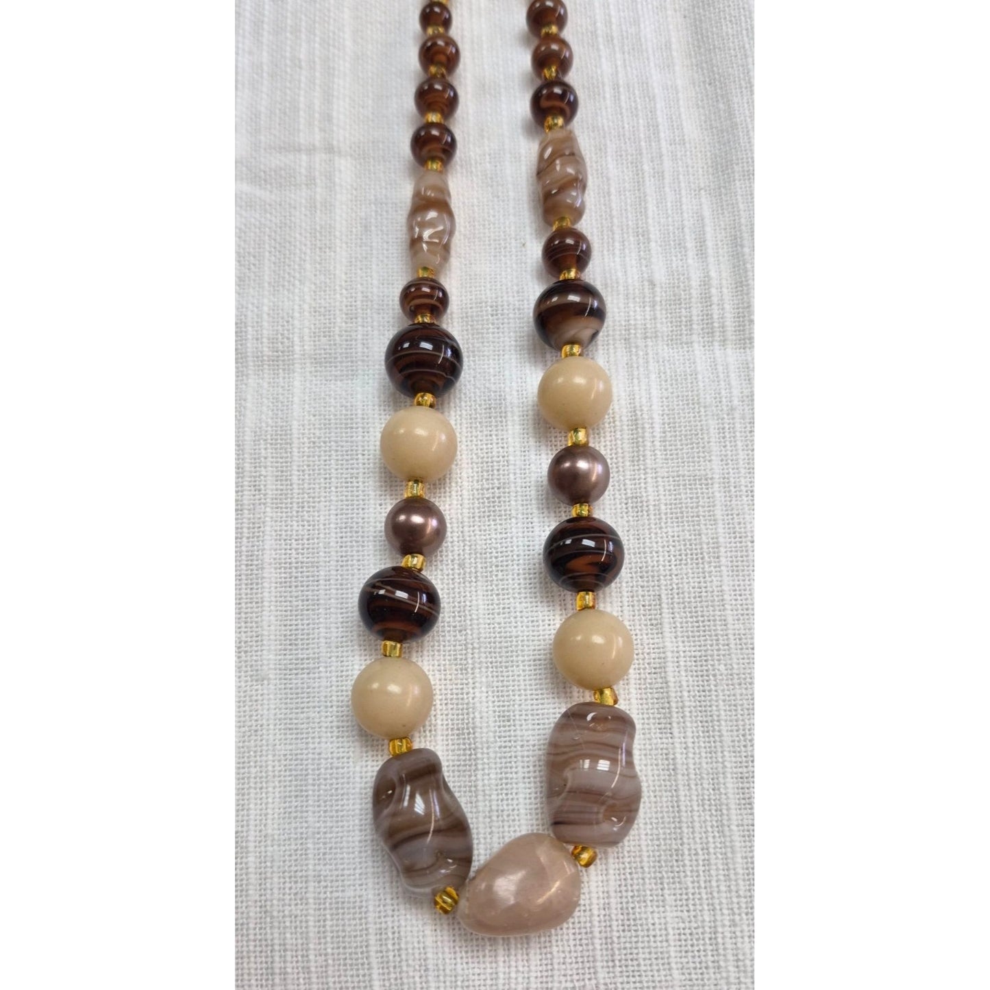 Beaded Necklace Brown & Cream Agate-Like