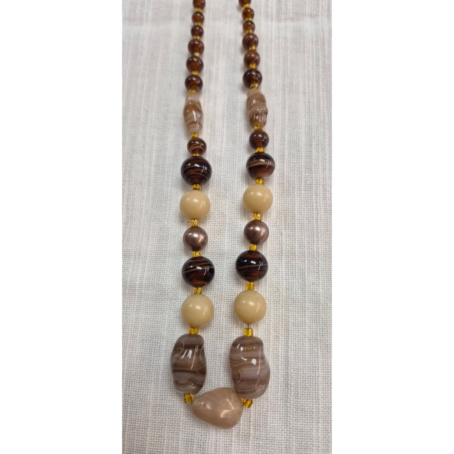 Beaded Necklace Brown & Cream Agate-Like
