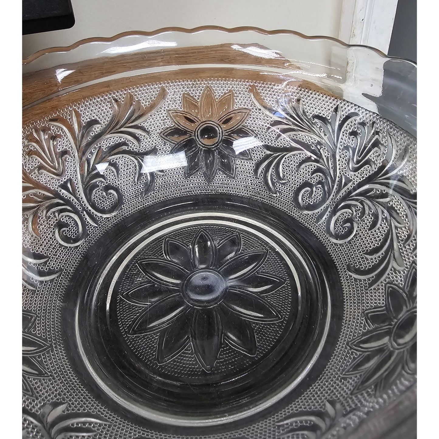 Sandwich Glass Bowl 8"