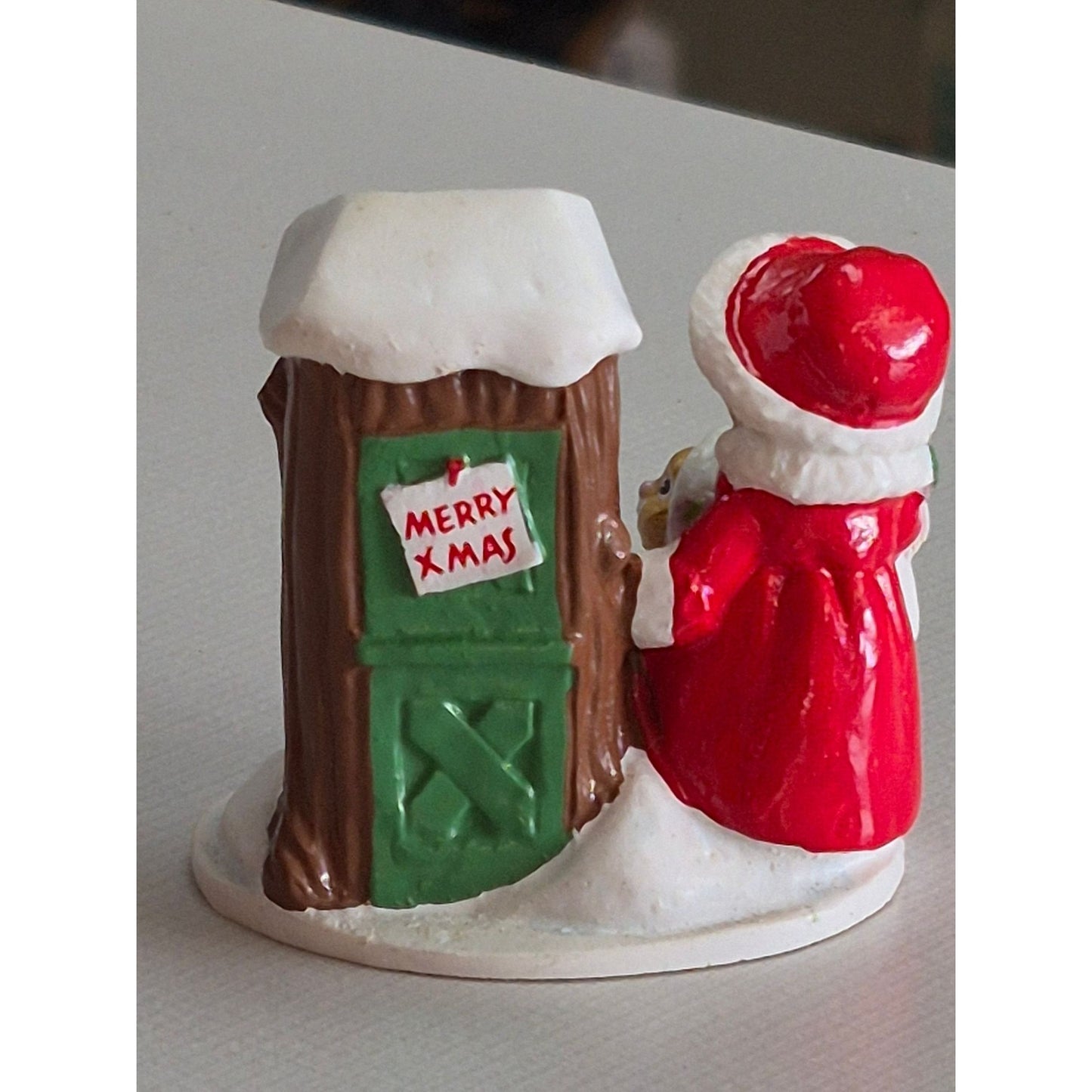 Avon Forest Friends Shopping For Treats Mini Figurine Christmas Decor