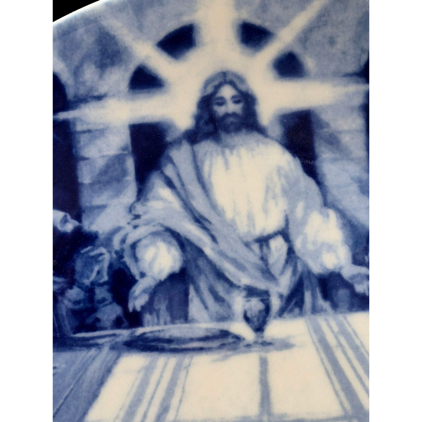 "Avon 1984 The Last Supper" Decorative Plate In Blue & White Porcelain