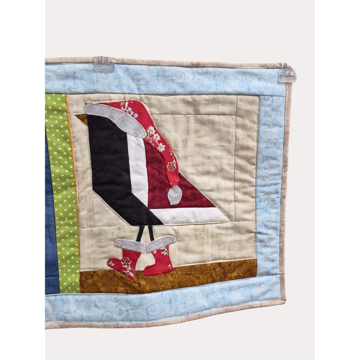 NEW Handmade Quilted Winter Table Runner With Snowman & Black Birds In Santa Hats