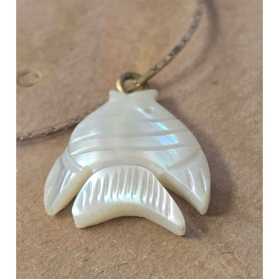 Carved Mother‑of‑Pearl Fish Pendant on 24" Gold Tone Chain Vintage Iridescent