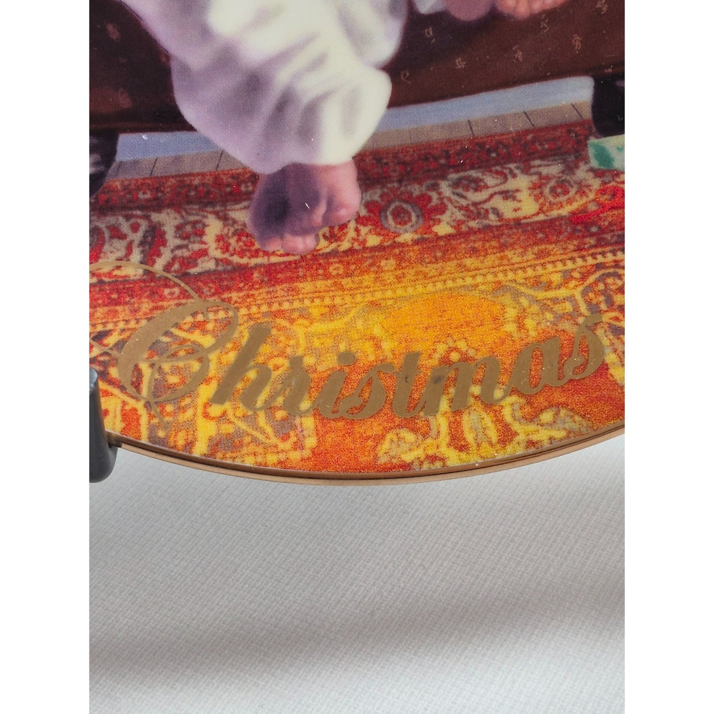 1997 Avon Heavenly Dreams Christmas Plate By Michael Garland Porcelain Trimmed In 22K Gold Decorative Collectible