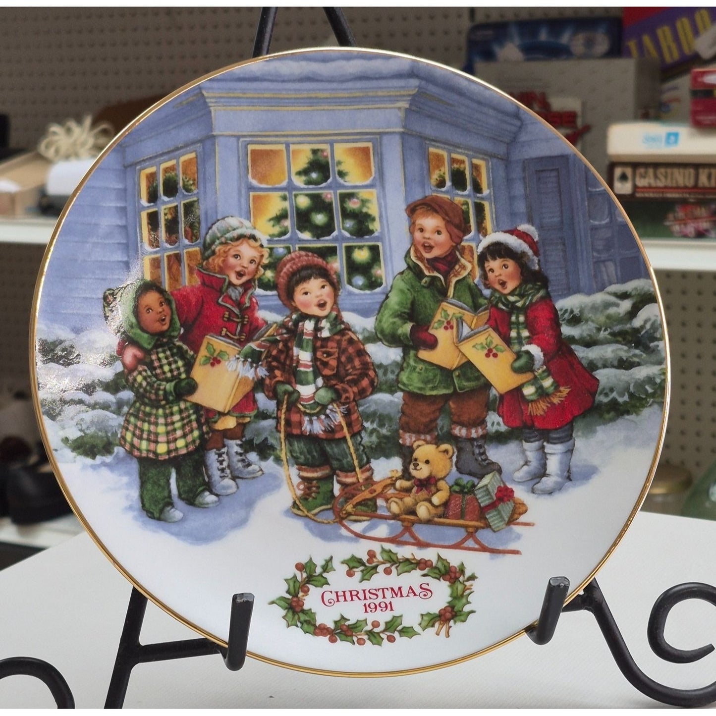 "Perfect Harmony" 1991 Christmas Plate By Avon Porcelain Trimmed In 22K Gold